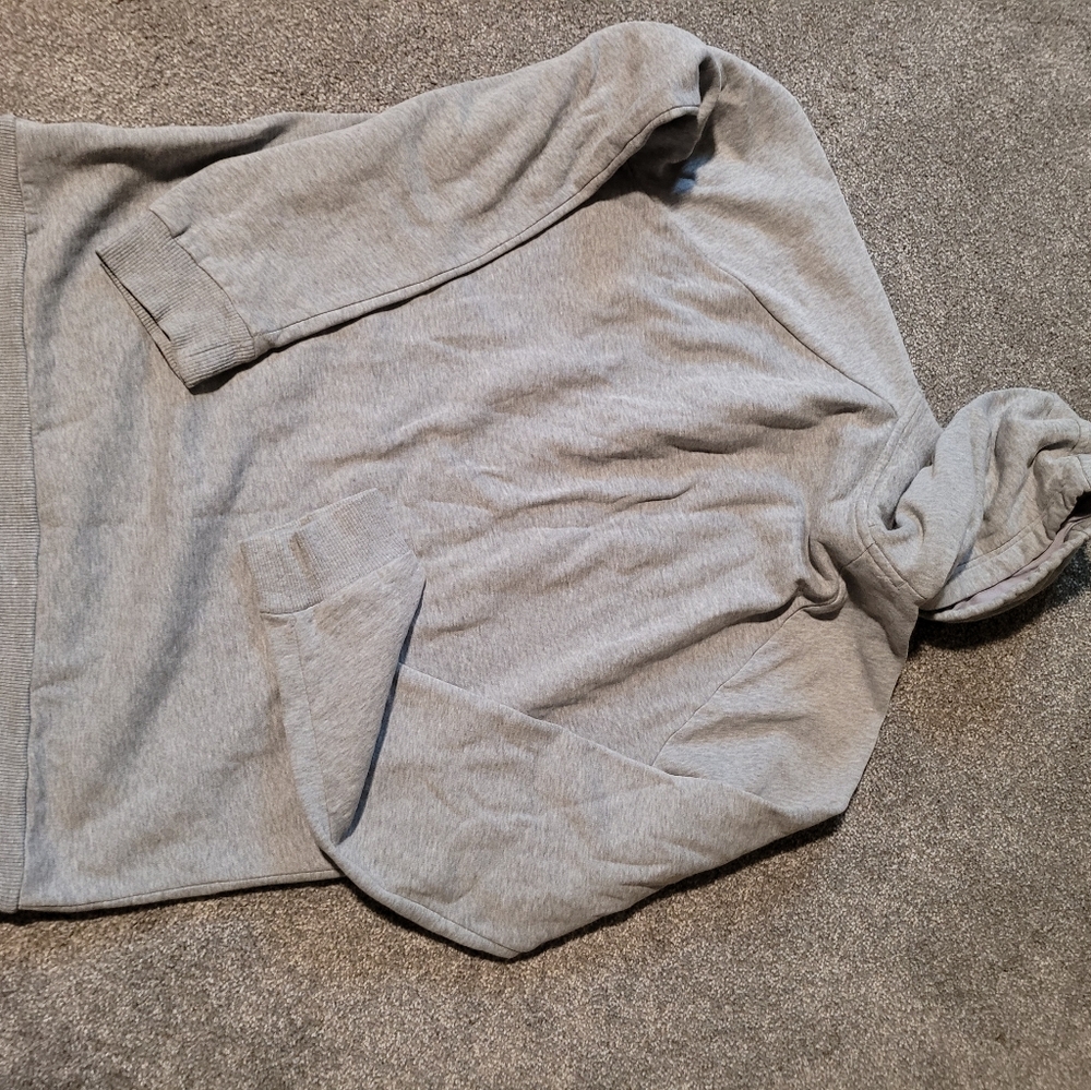 Hooded Under Armor, Medium, Grey